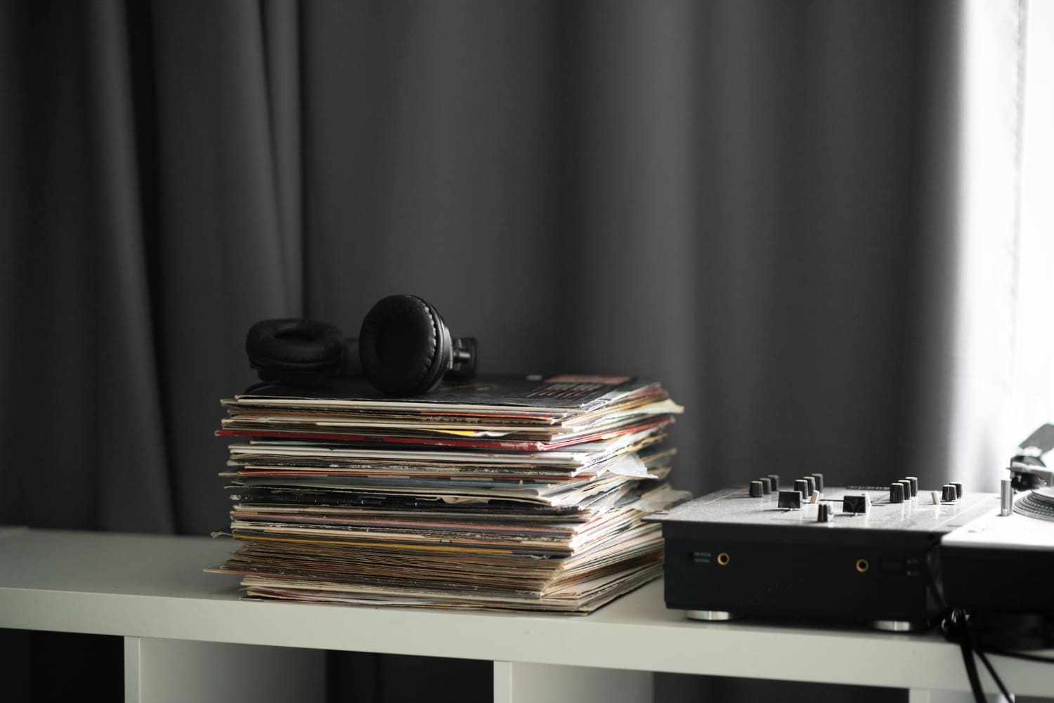 vinyl room